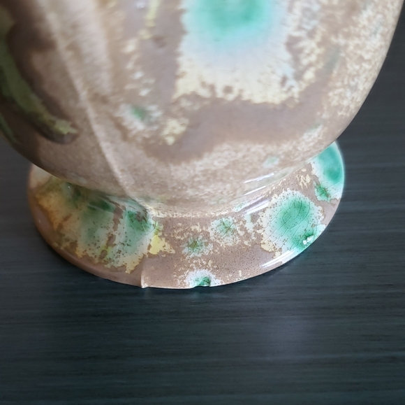 Vintage Cream & Green Mottled Hand Glazed Mid-Century Modern 70s Pre-formed Vase - Picture 7 of 8